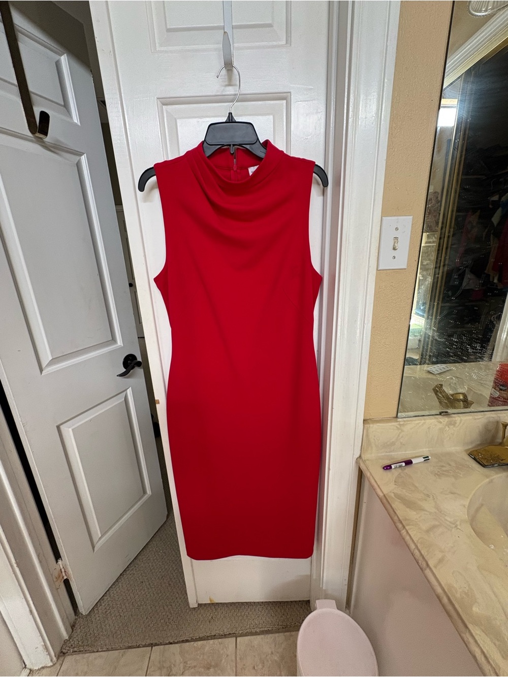 Gibson Latimer Sleek Red Sleeveless Midi Dress